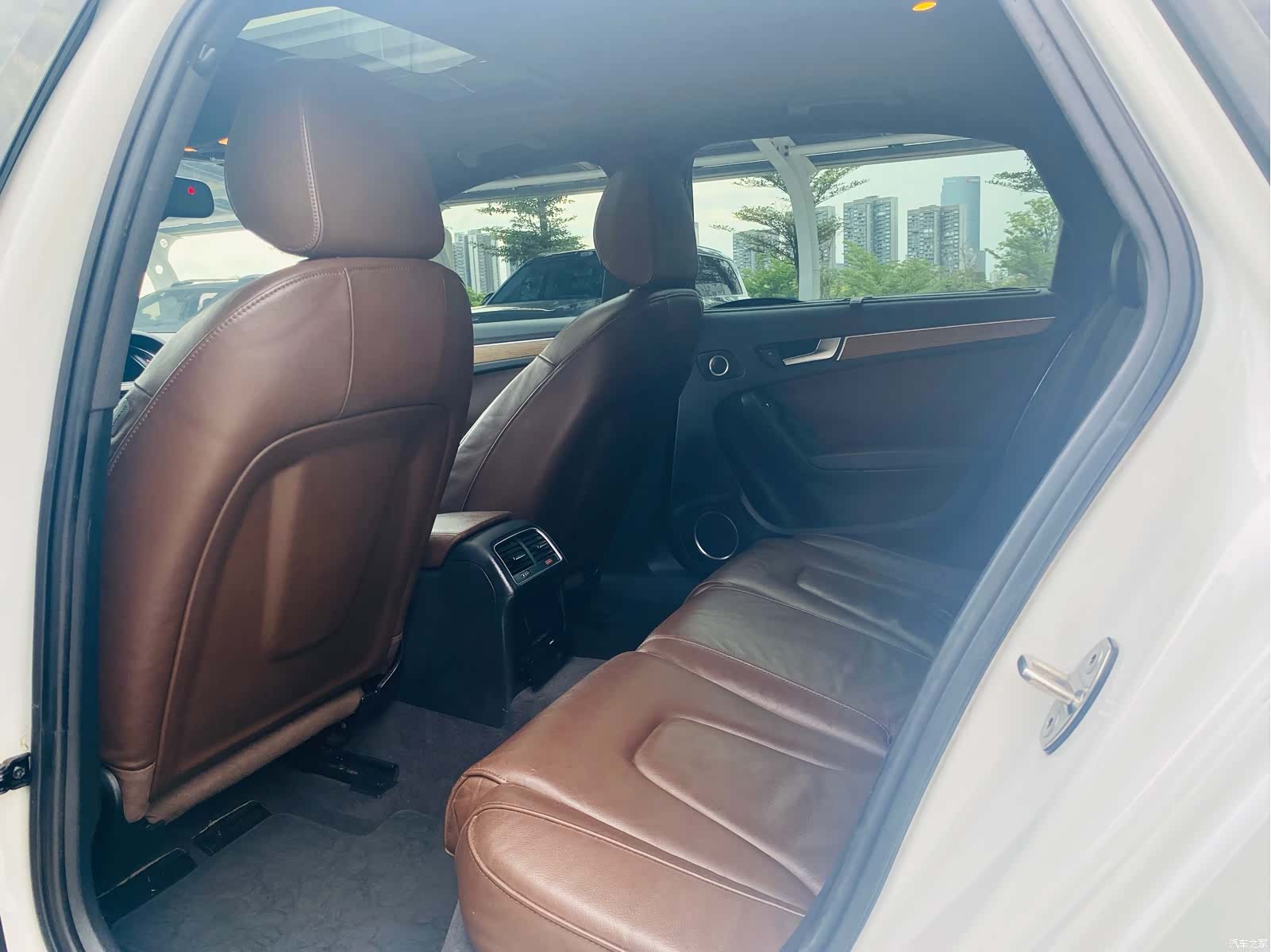 Audi A4L, 2016 13