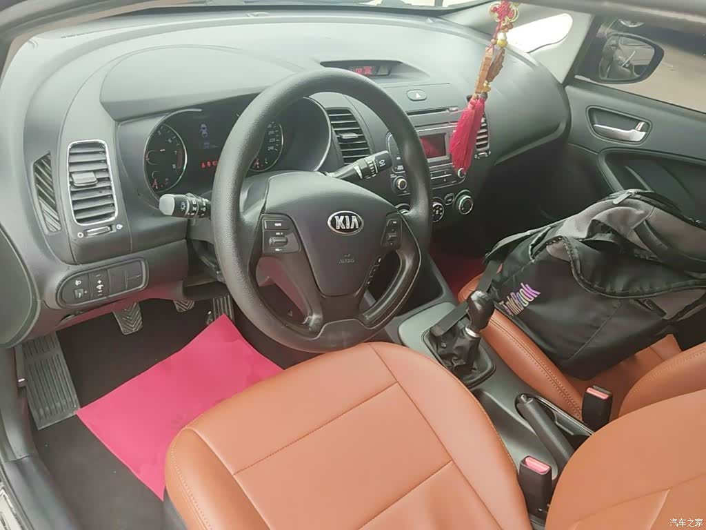 Kia K3, 2015 10