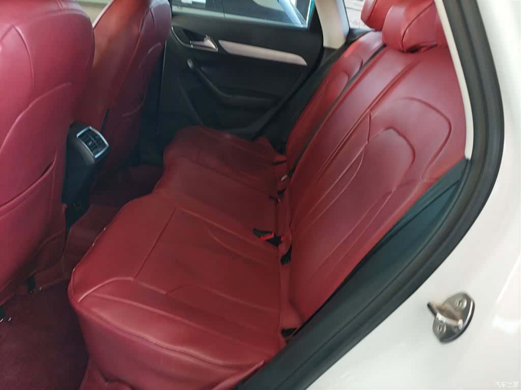 Audi Q3, 2019 14