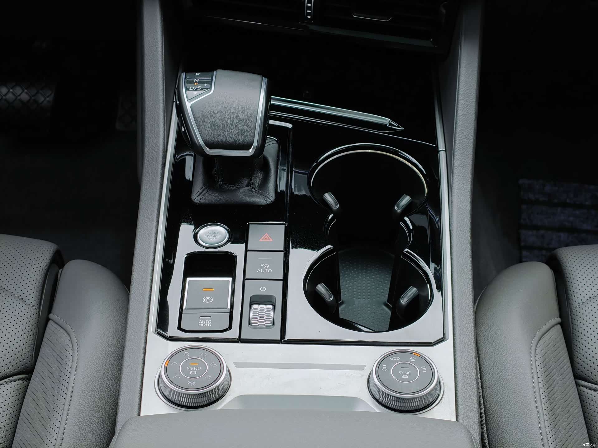 Volkswagen Touareg, 2023 19