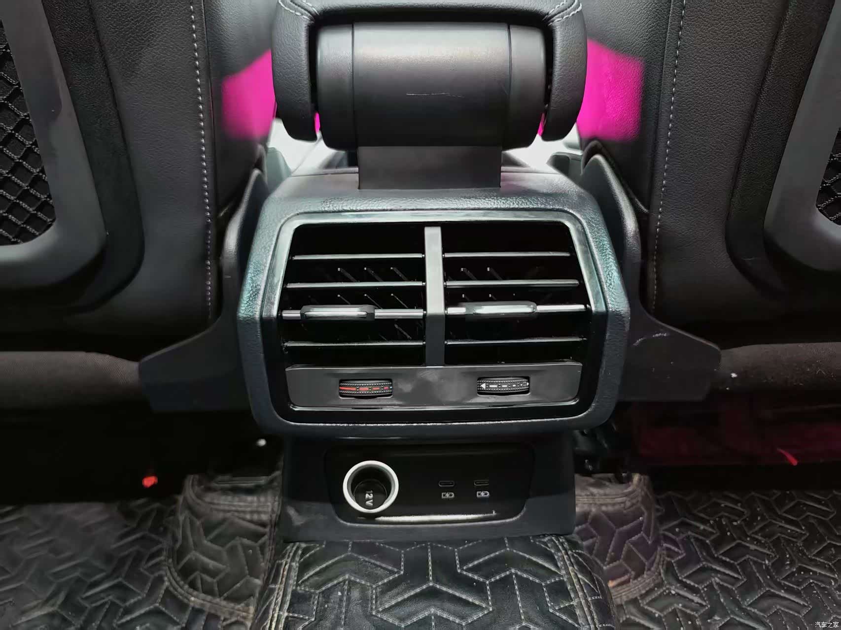 Audi Q3, 2023 17