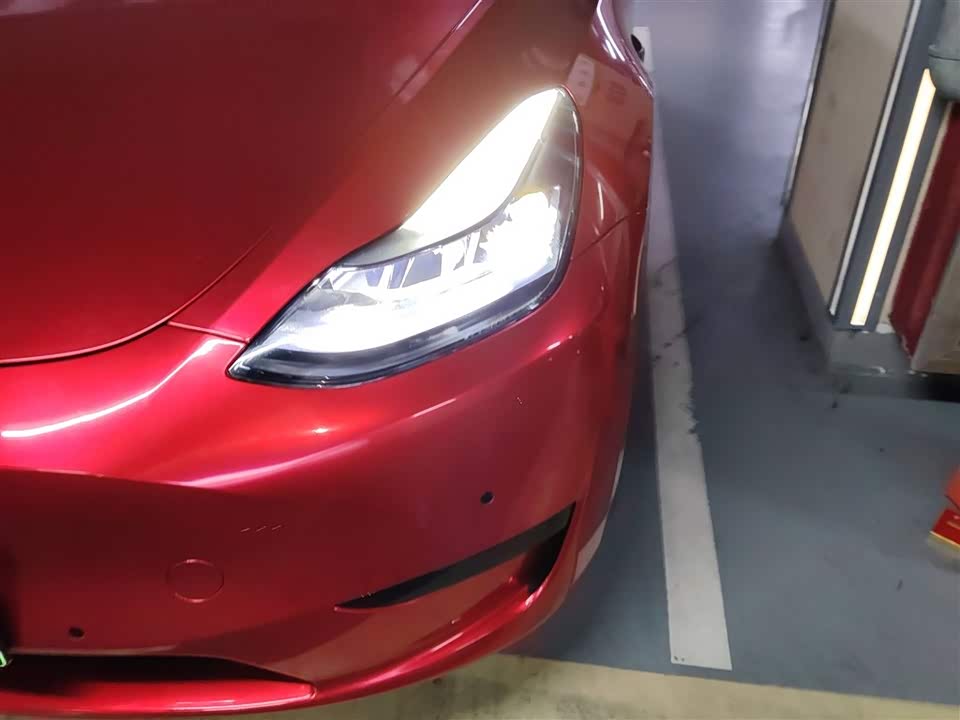 Tesla Model Y Tesla Model Y