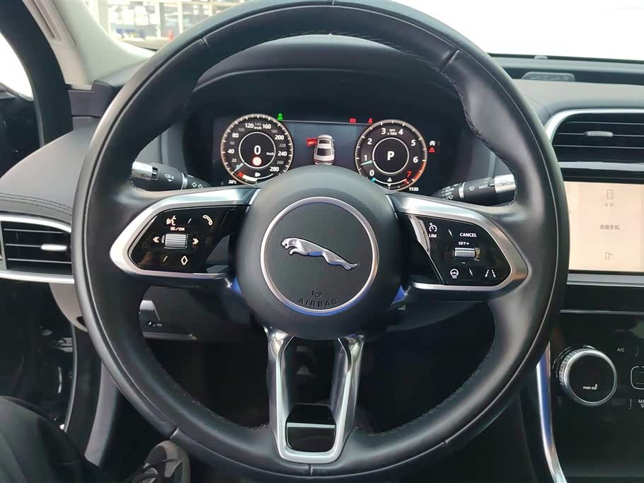 Jaguar XEL Jaguar XEL