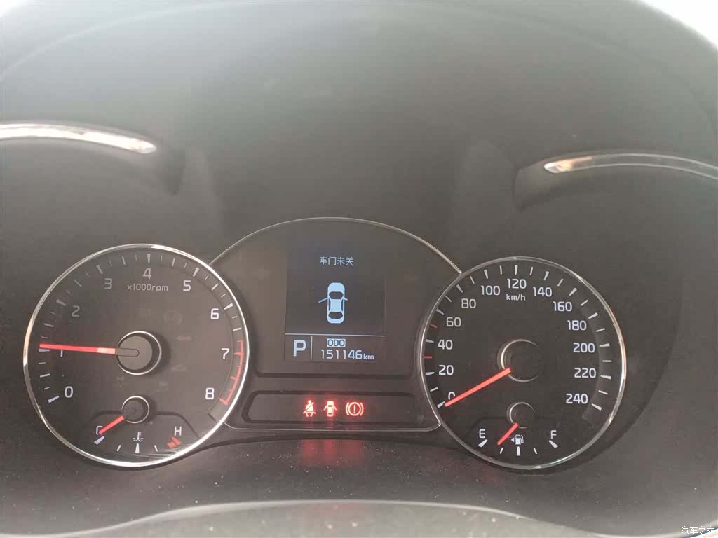 Kia K3, 2015 12