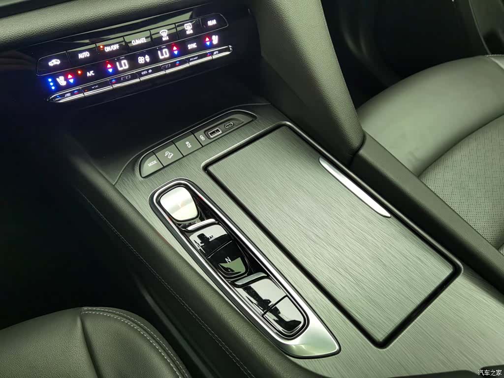Buick Enclave, 2021 13