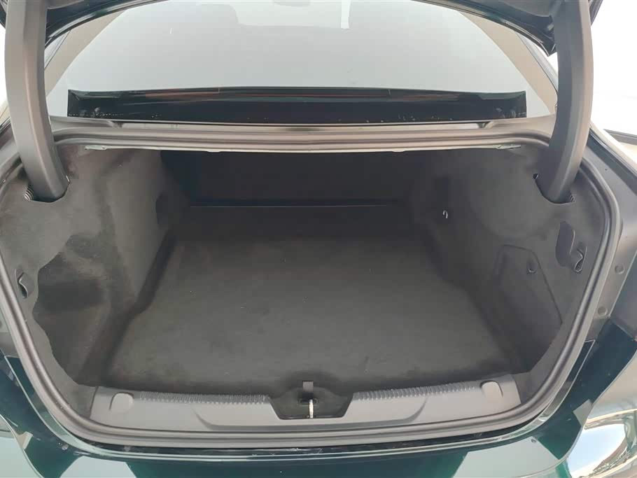 Jaguar XEL Jaguar XEL