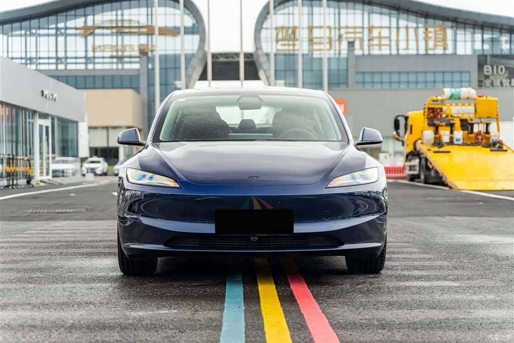 Tesla Model 3, 2026 2