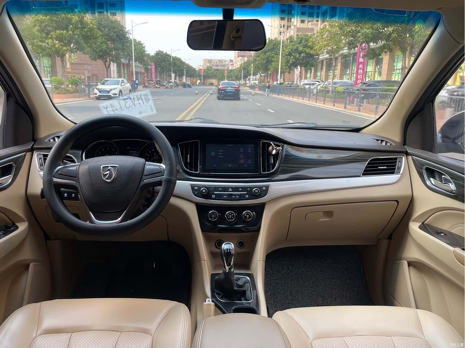Wuling 730, 2017 17