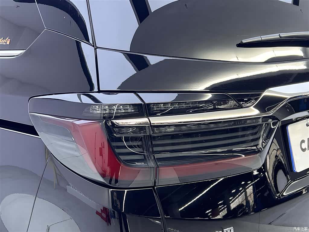 Honda Elysion, 2022 9
