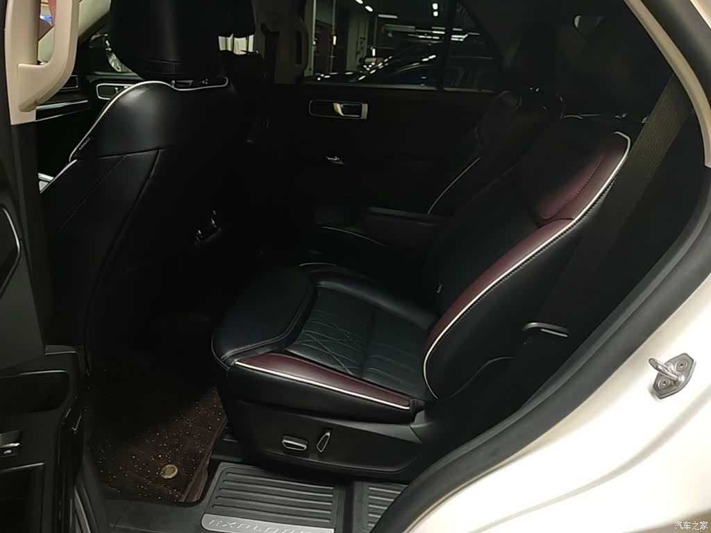 Ford Explorer, 2024 17