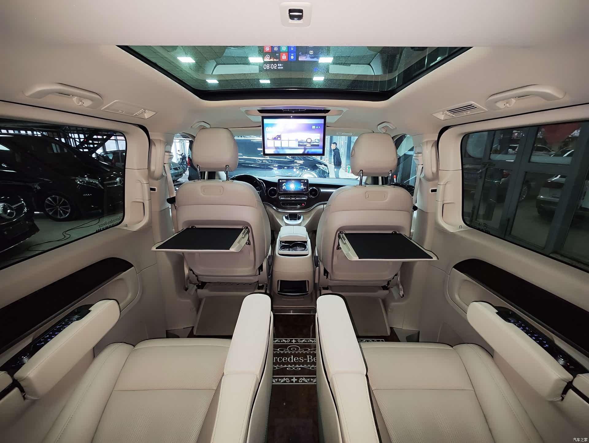 Mercedes-Benz V-Class, 2021 8