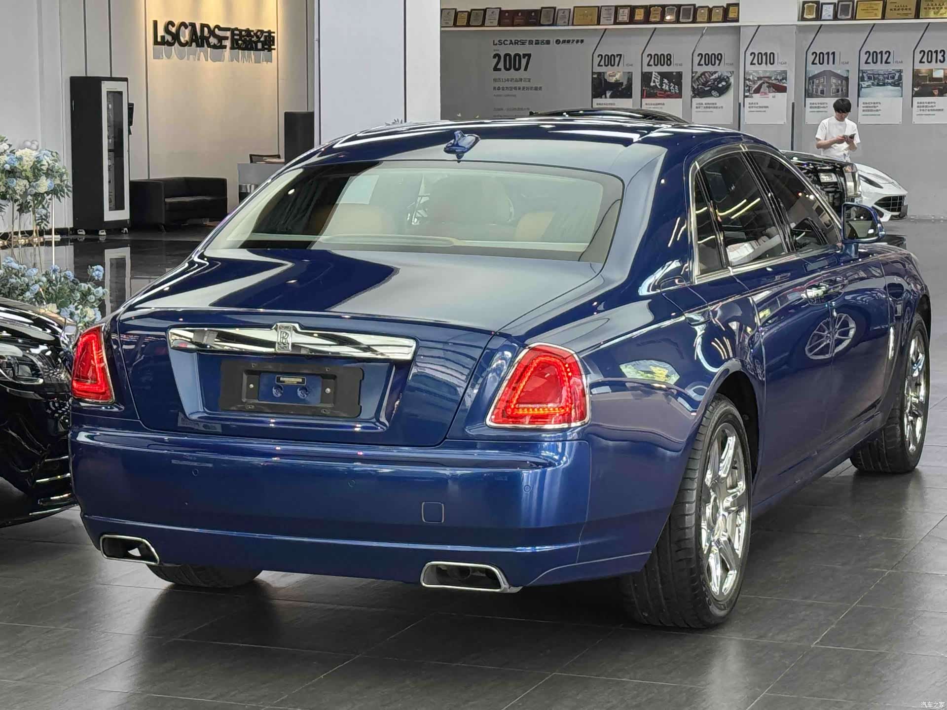 Rolls-Royce Ghost, 2013 6