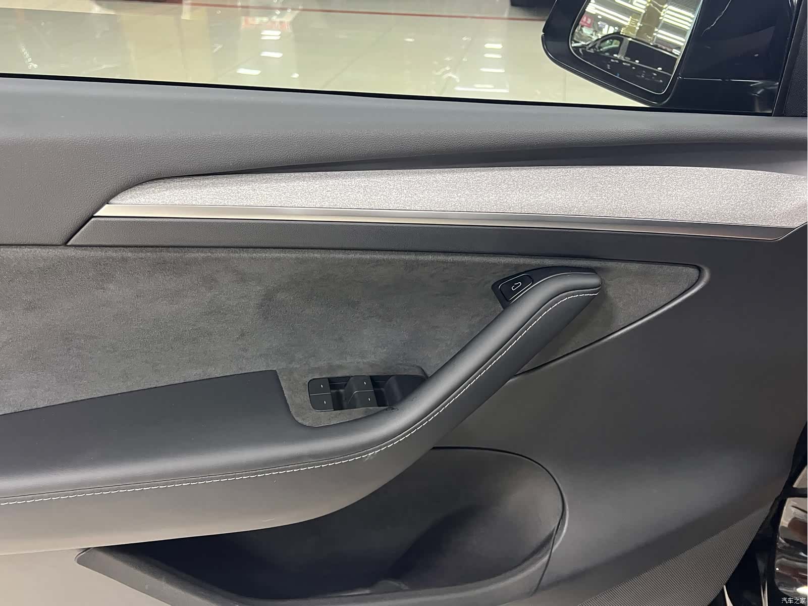 Tesla Model Y, 2023 10