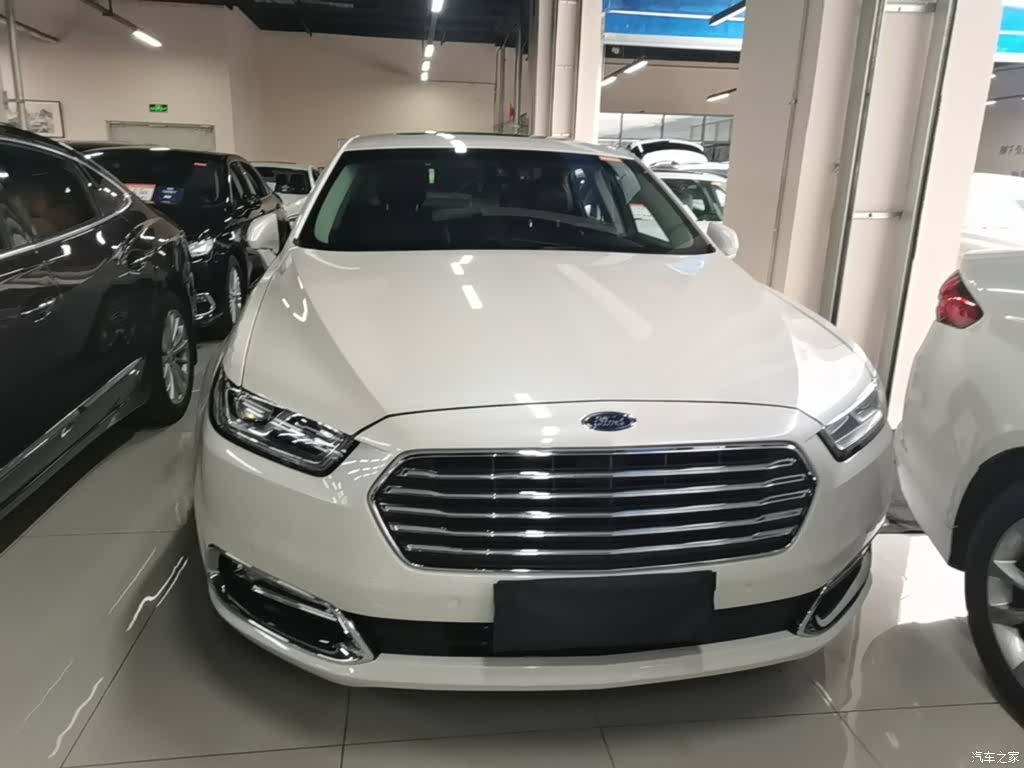 Ford Taurus, 2018 3