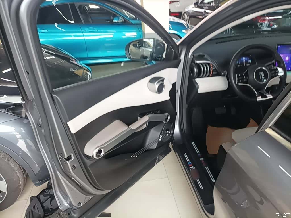 BYD Yuan, 2023 16