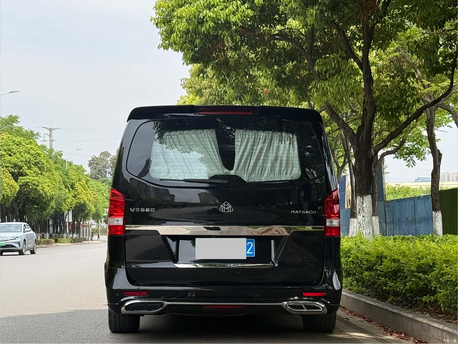 Mercedes-Benz 7, 2021 3