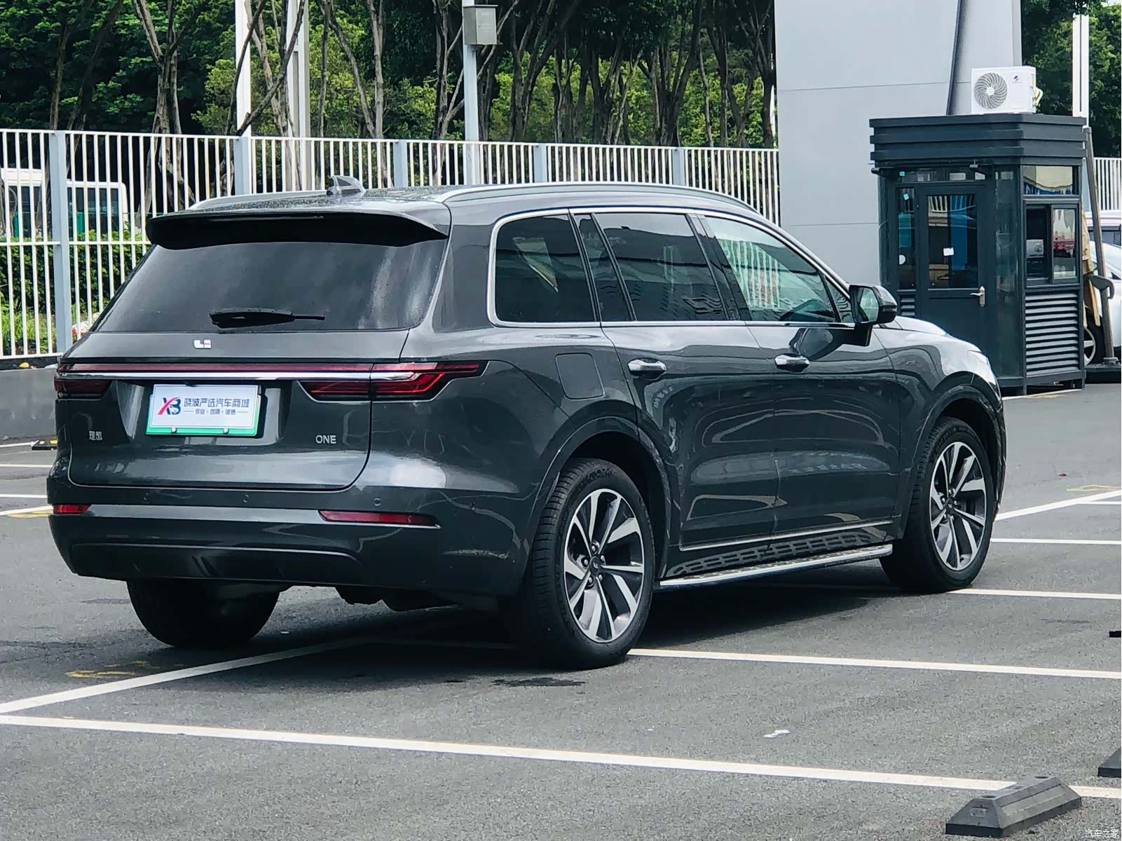 Li Auto ONE, 2023 4