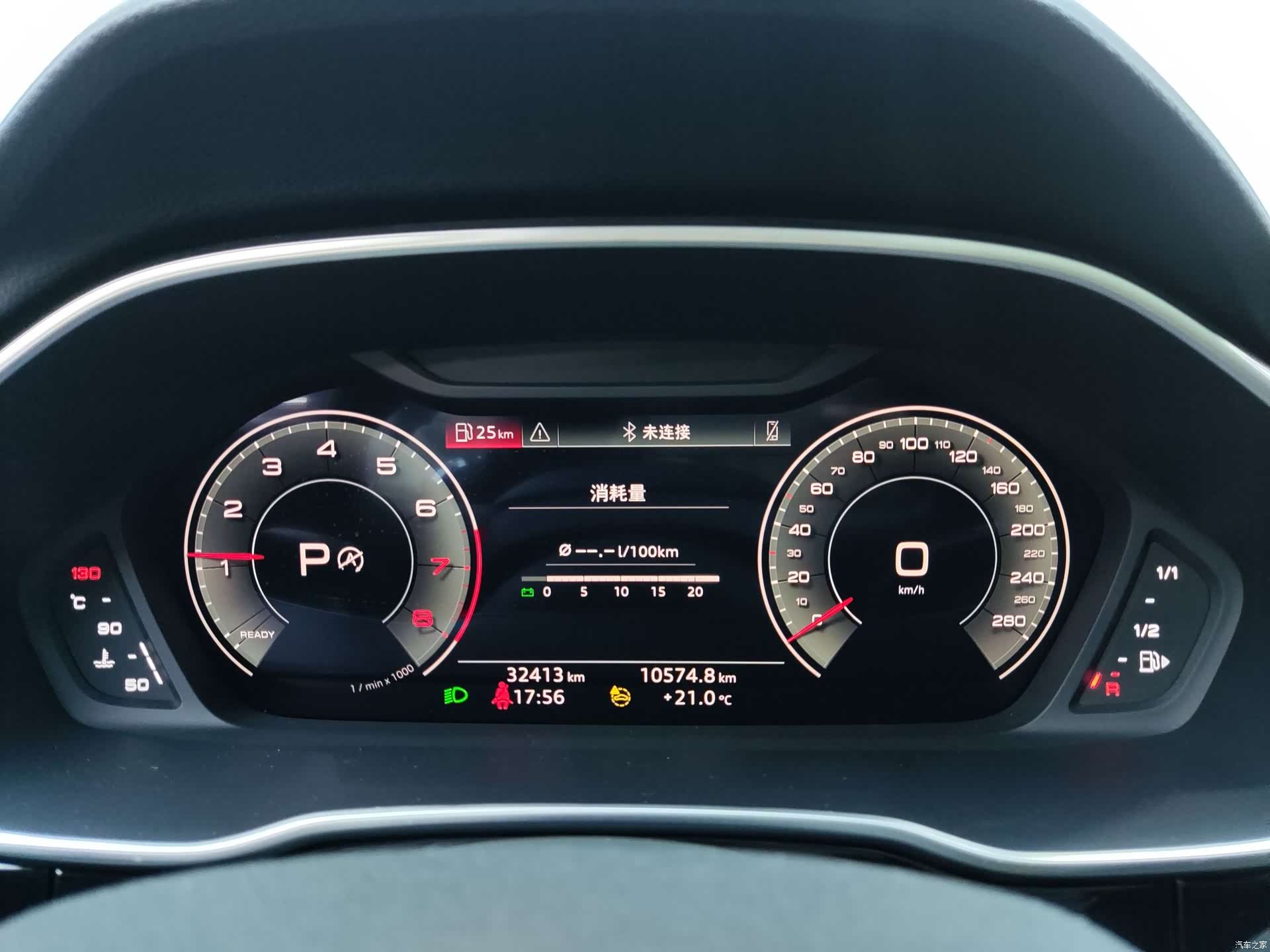 Audi Q3, 2022 11