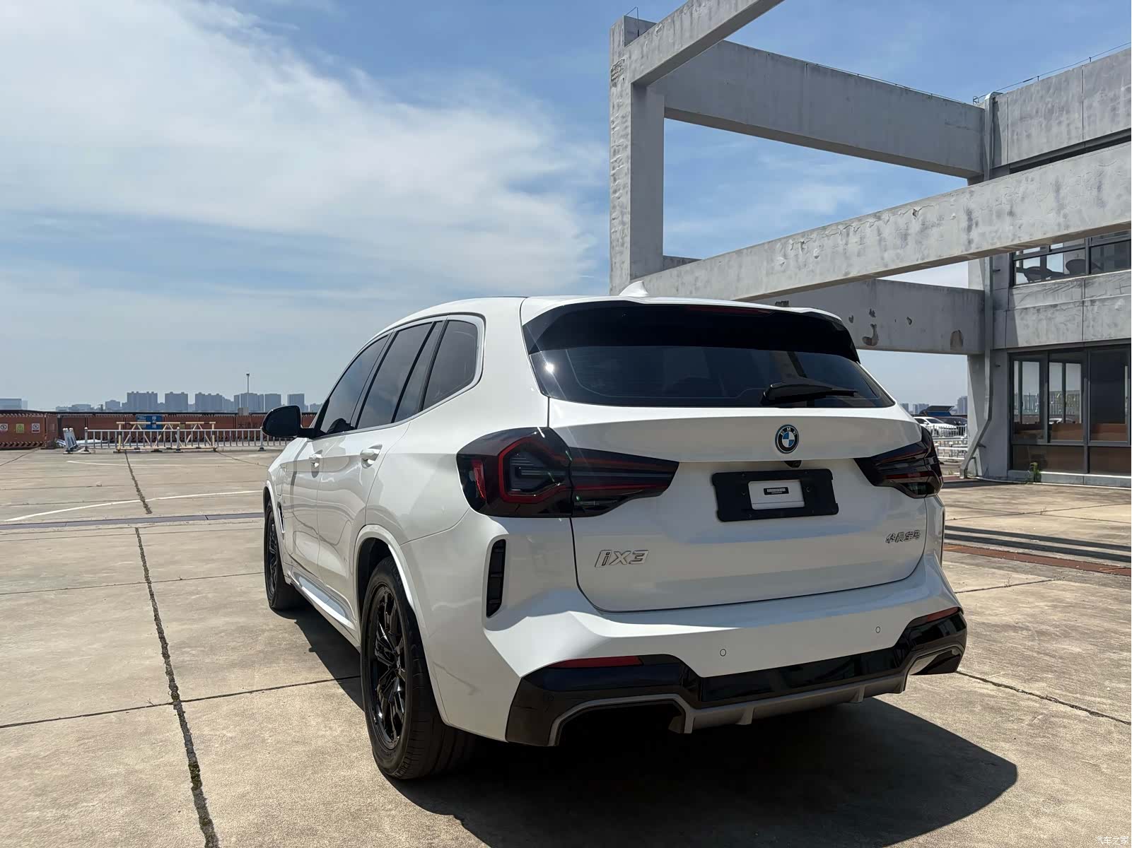 BMW iX3, 2023 6