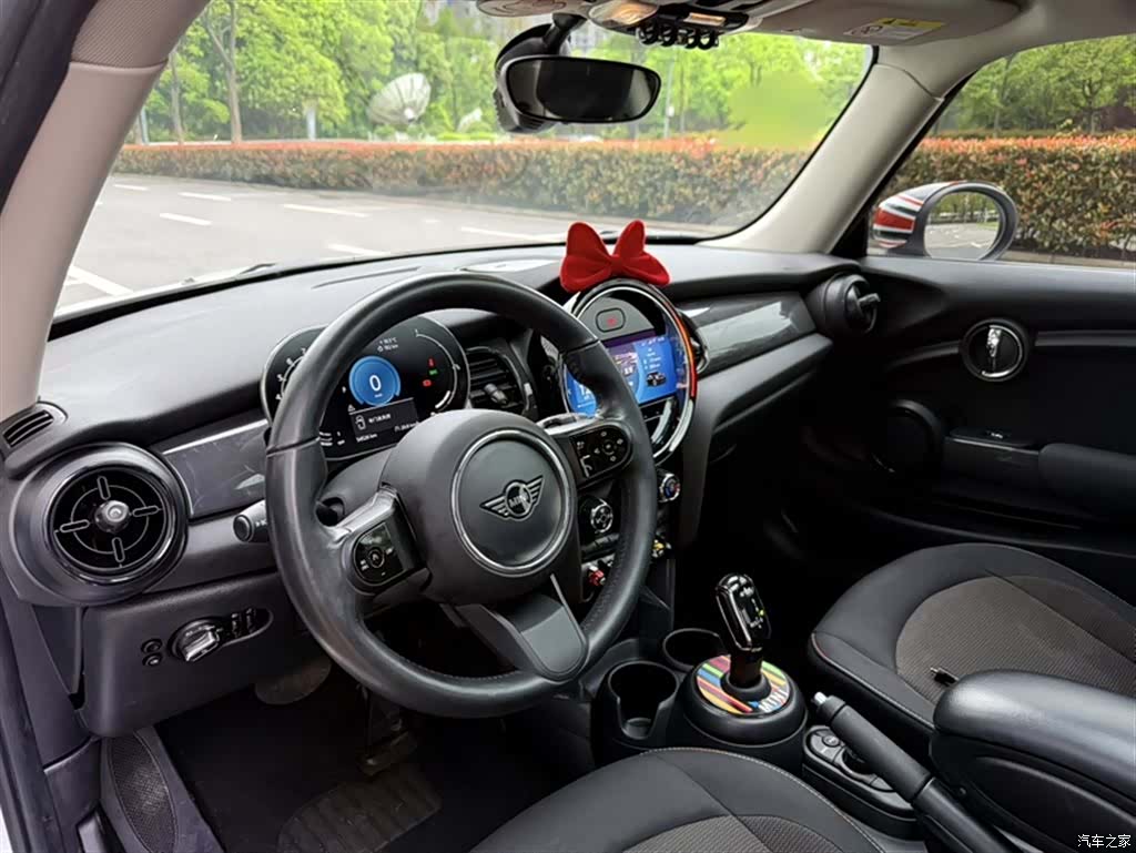Mini ONE, 2024 12