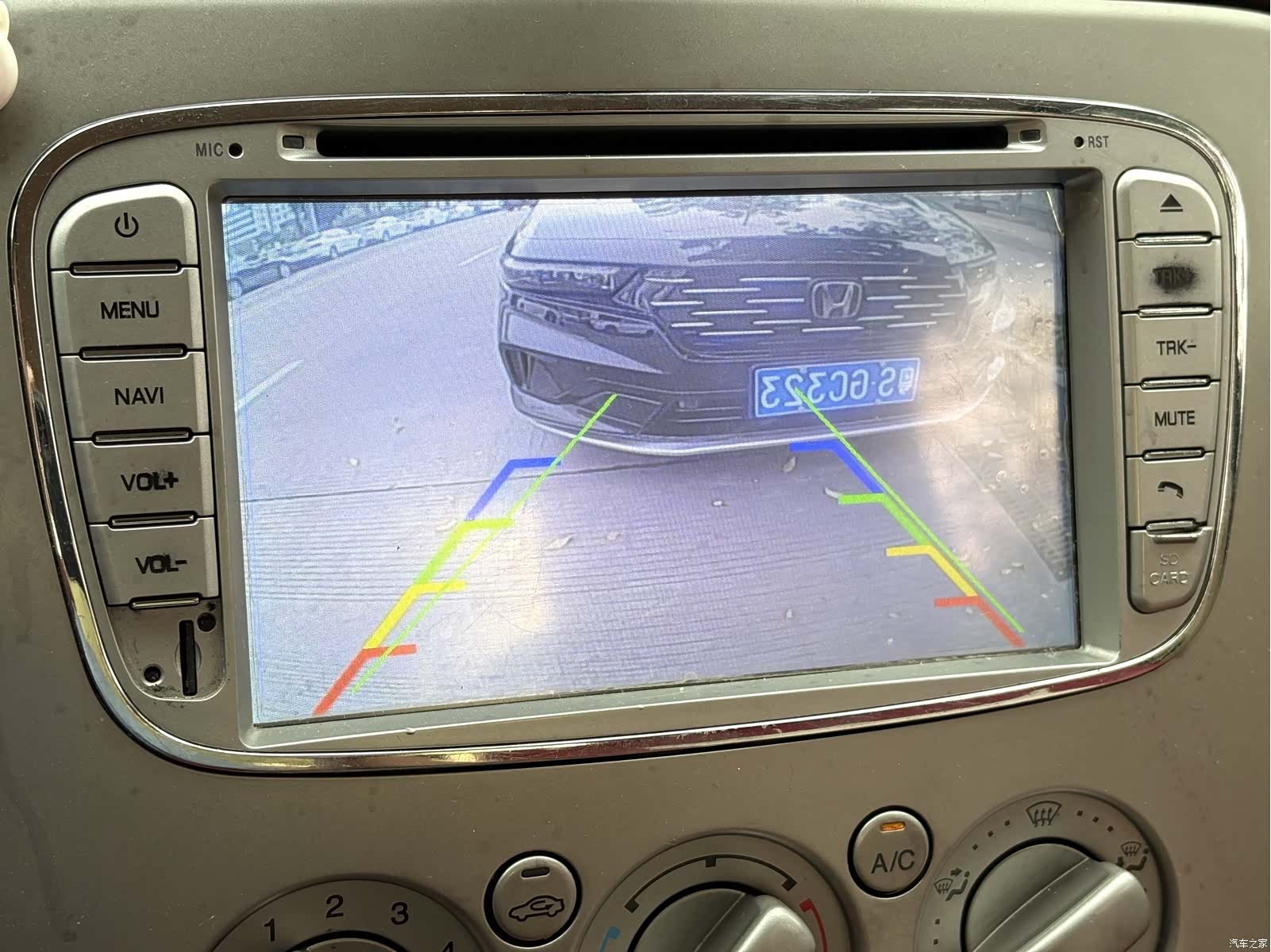 Ford Focus, 2014 9