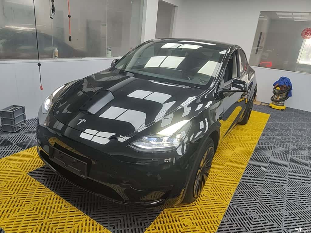 Tesla Model Y, 2024 2