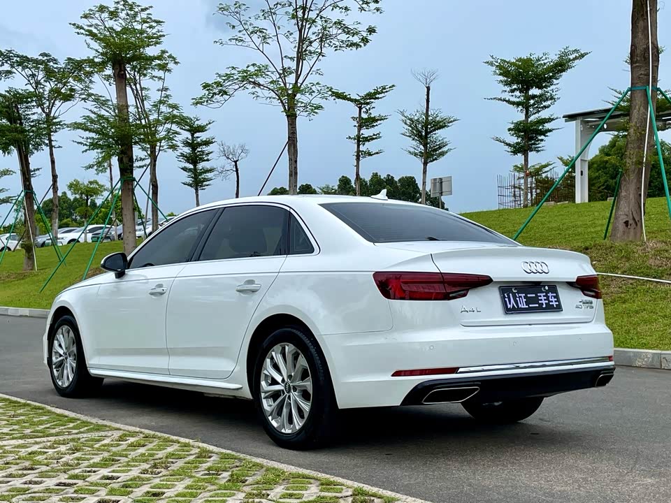 Audi A4L