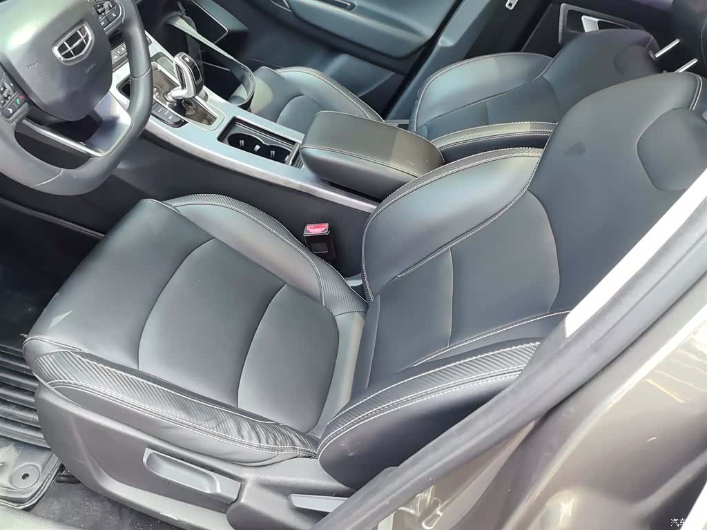 Geely Boyue, 2021 15