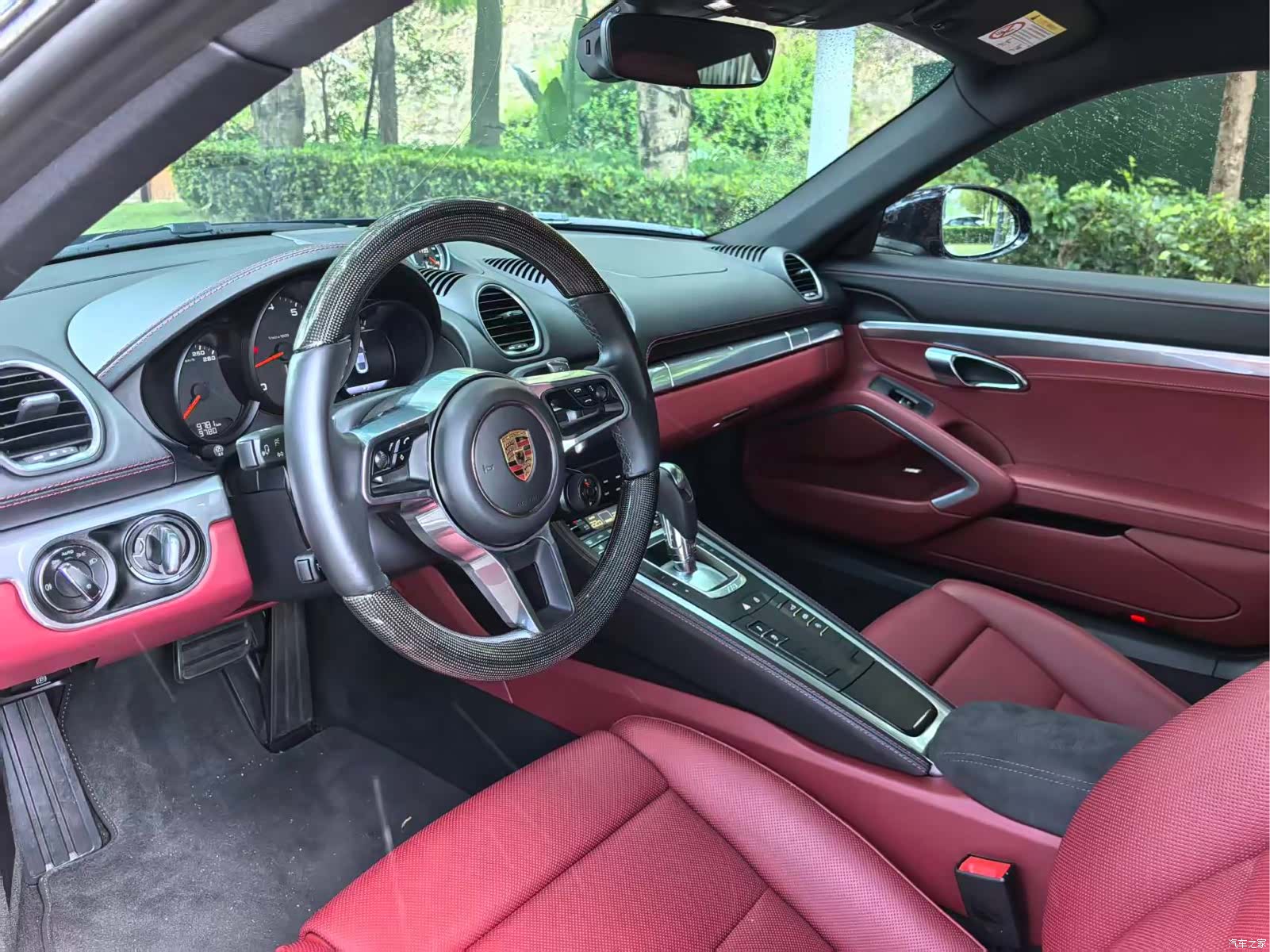 Porsche Cayman, 2024 8