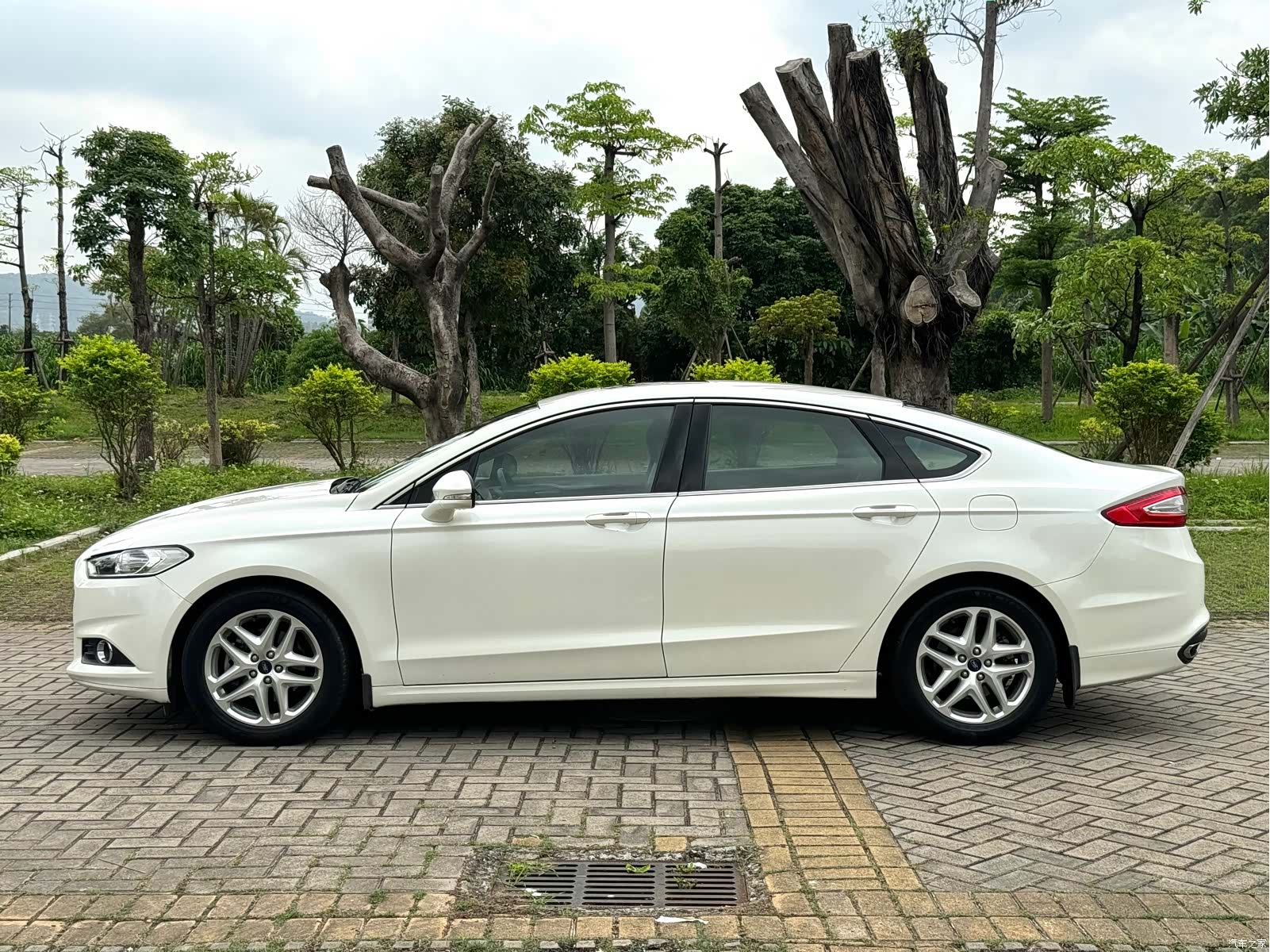 Ford Mondeo, 2016 14