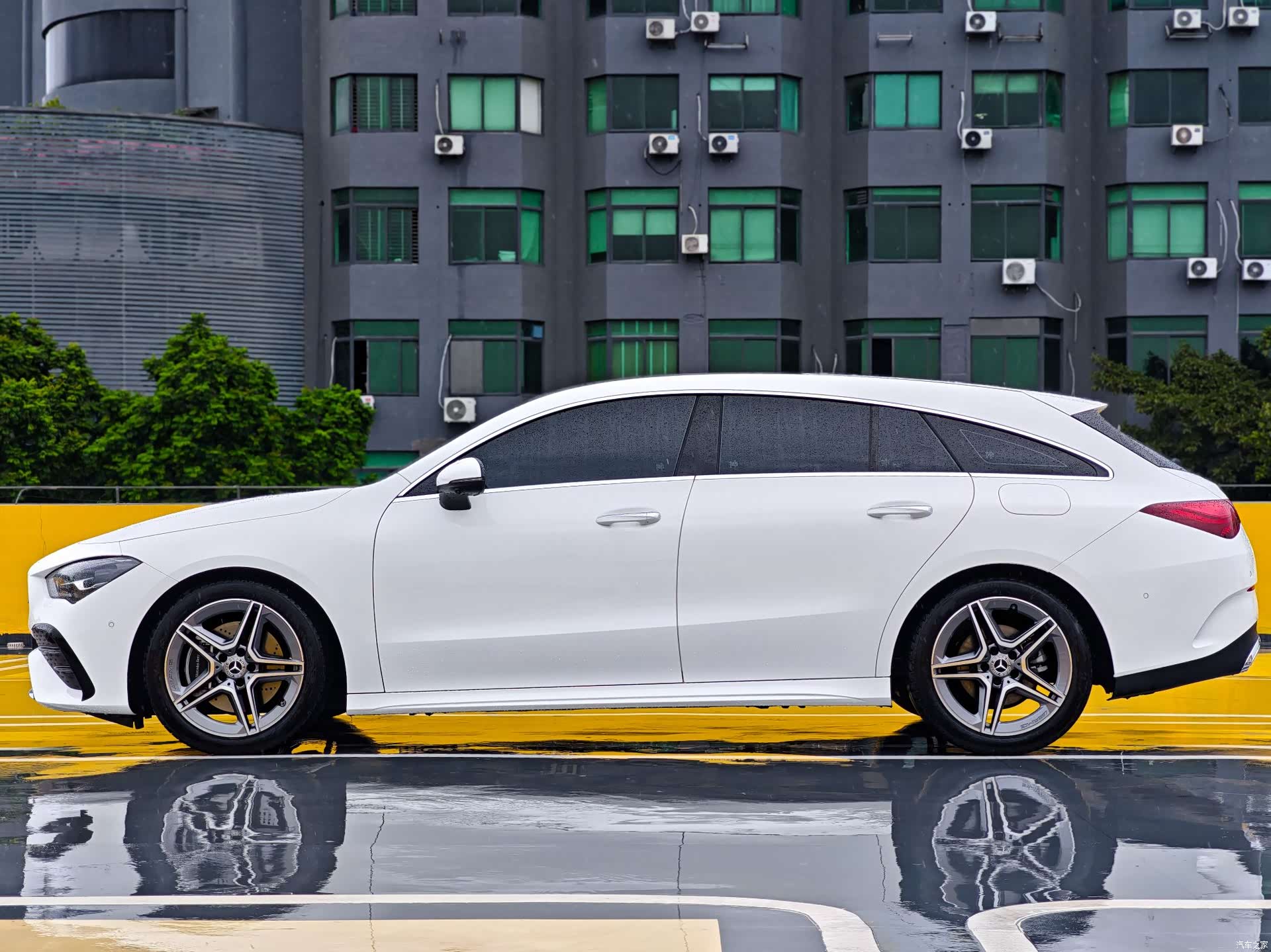 Mercedes-Benz CLA, 2025 4