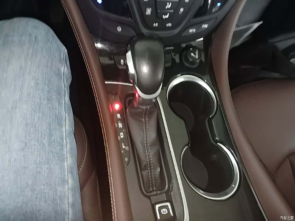 Buick Envision Plus, 2019 14