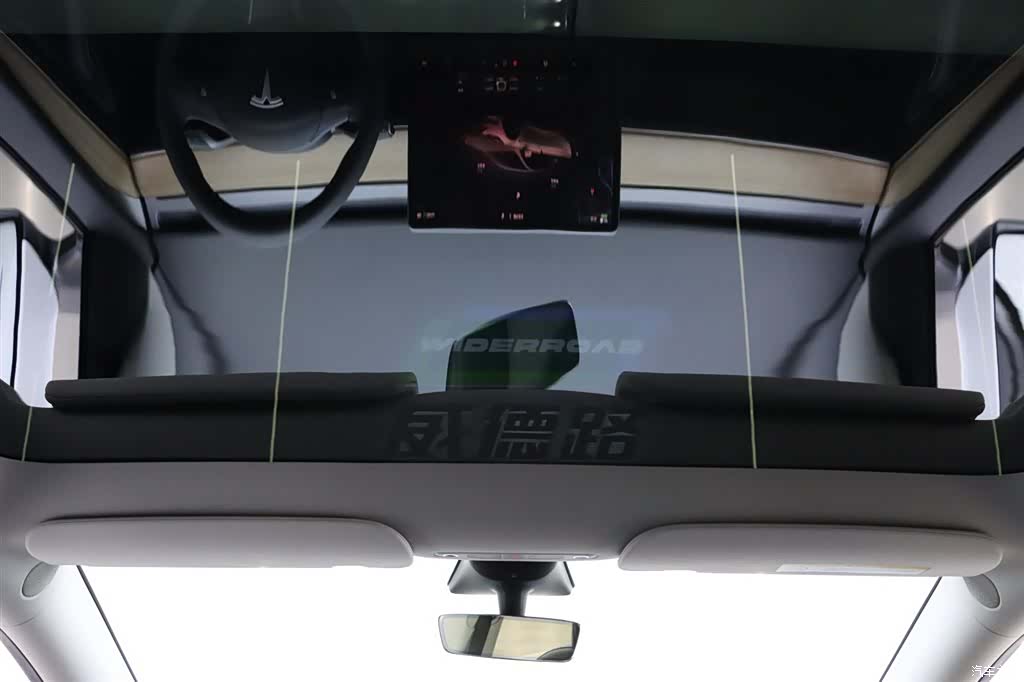 Tesla Model Y, 2022 19