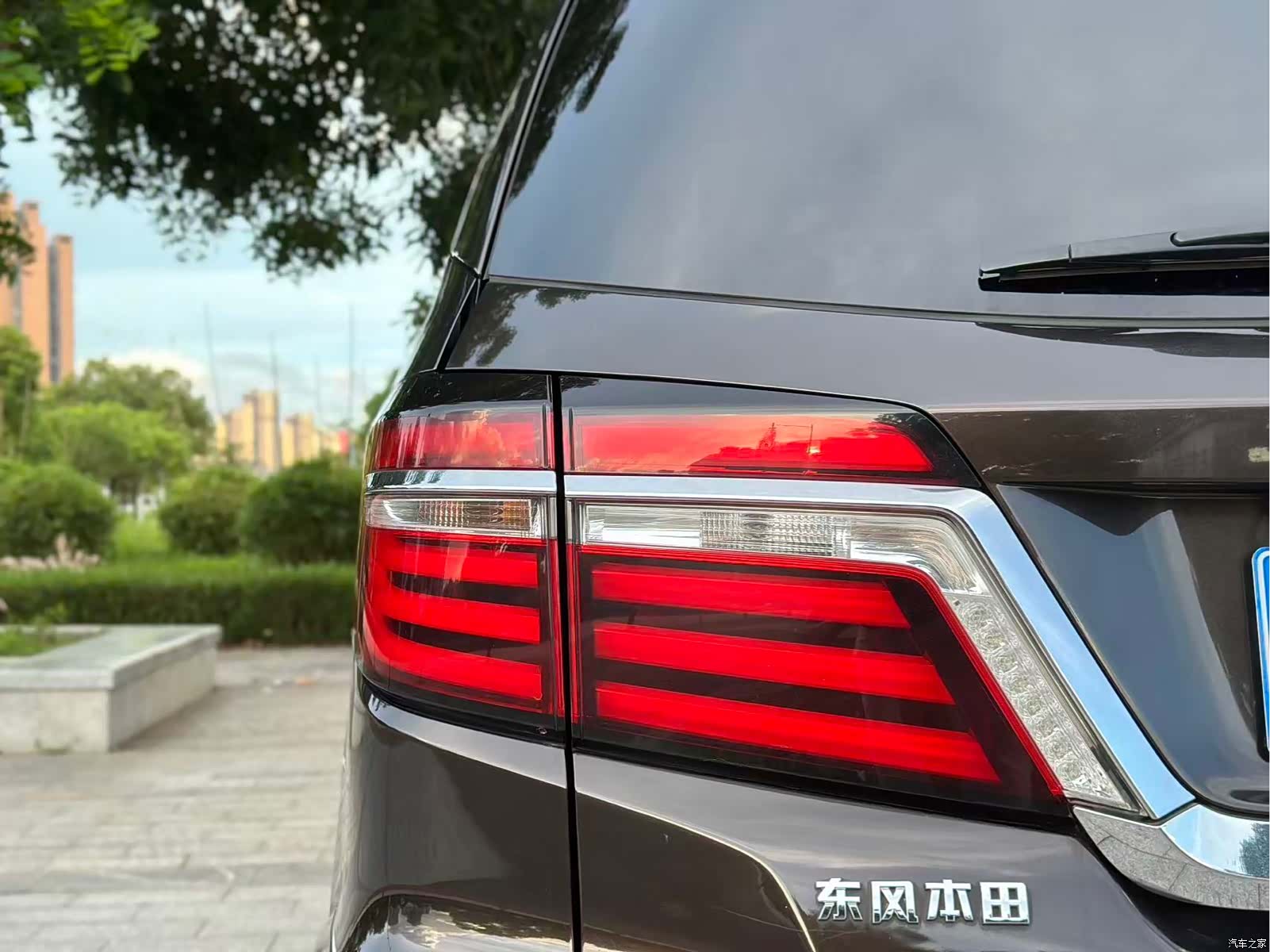 Honda Elysion, 2016 14