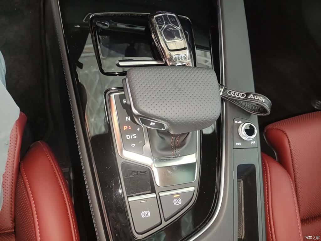 Audi A4L, 2025 8