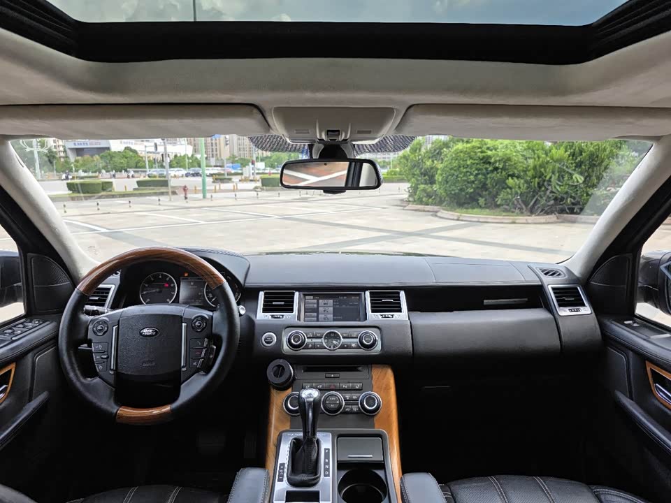 Land Rover Range Rover Sport Land Rover Range Rover Sport