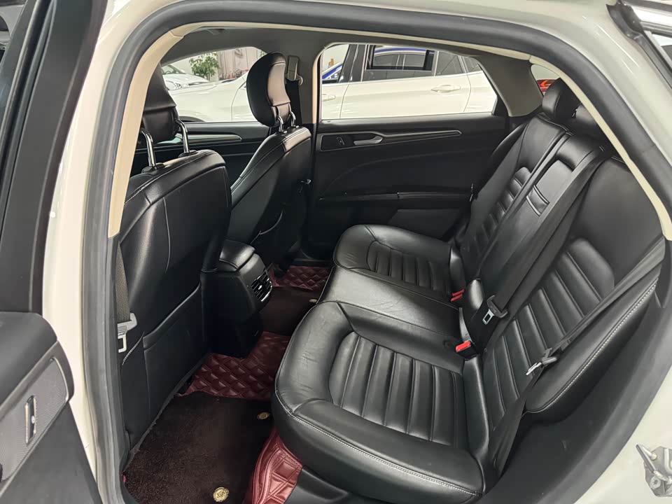 Ford Mondeo Ford Mondeo