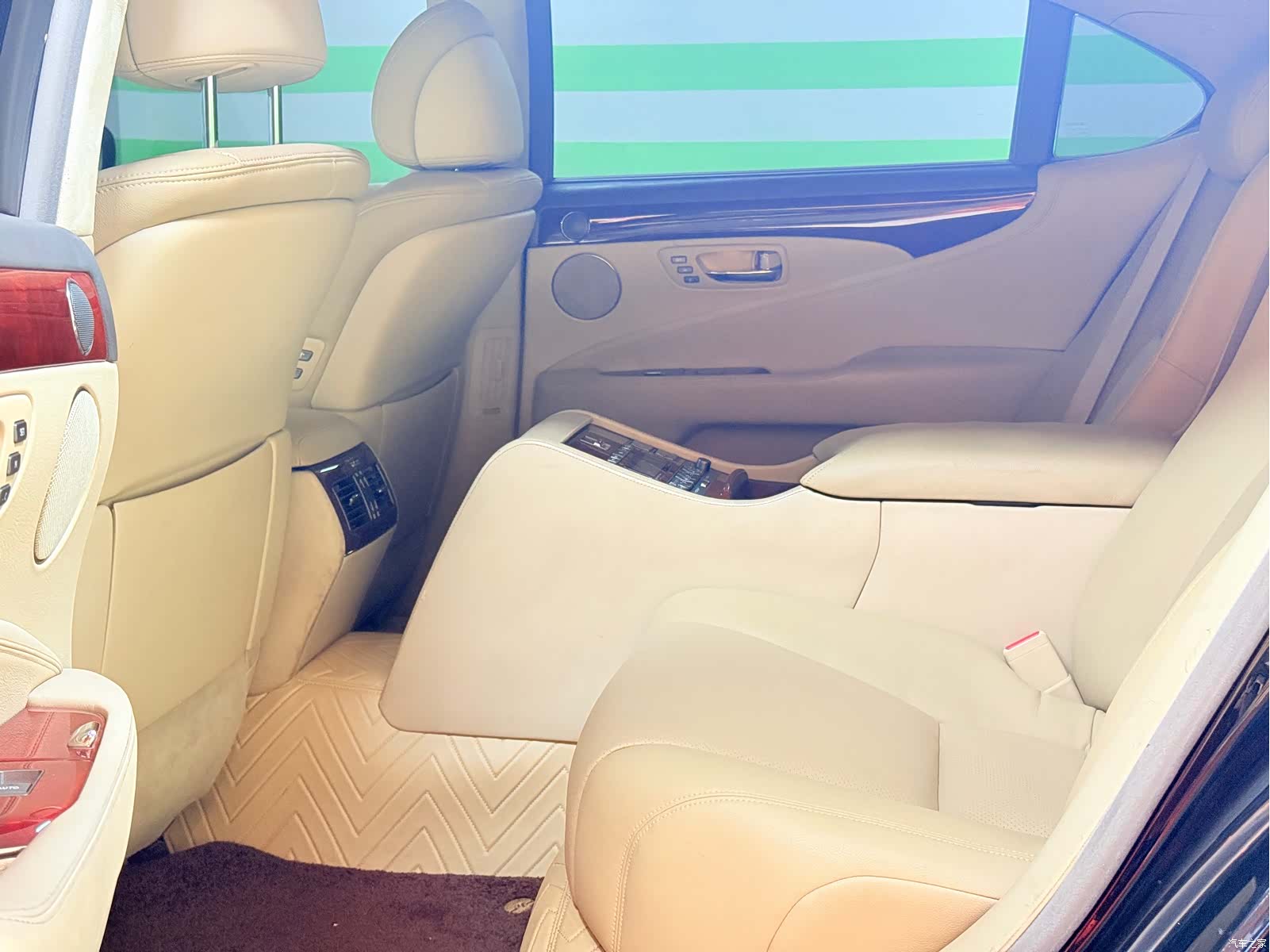 Lexus LS, 2007 18