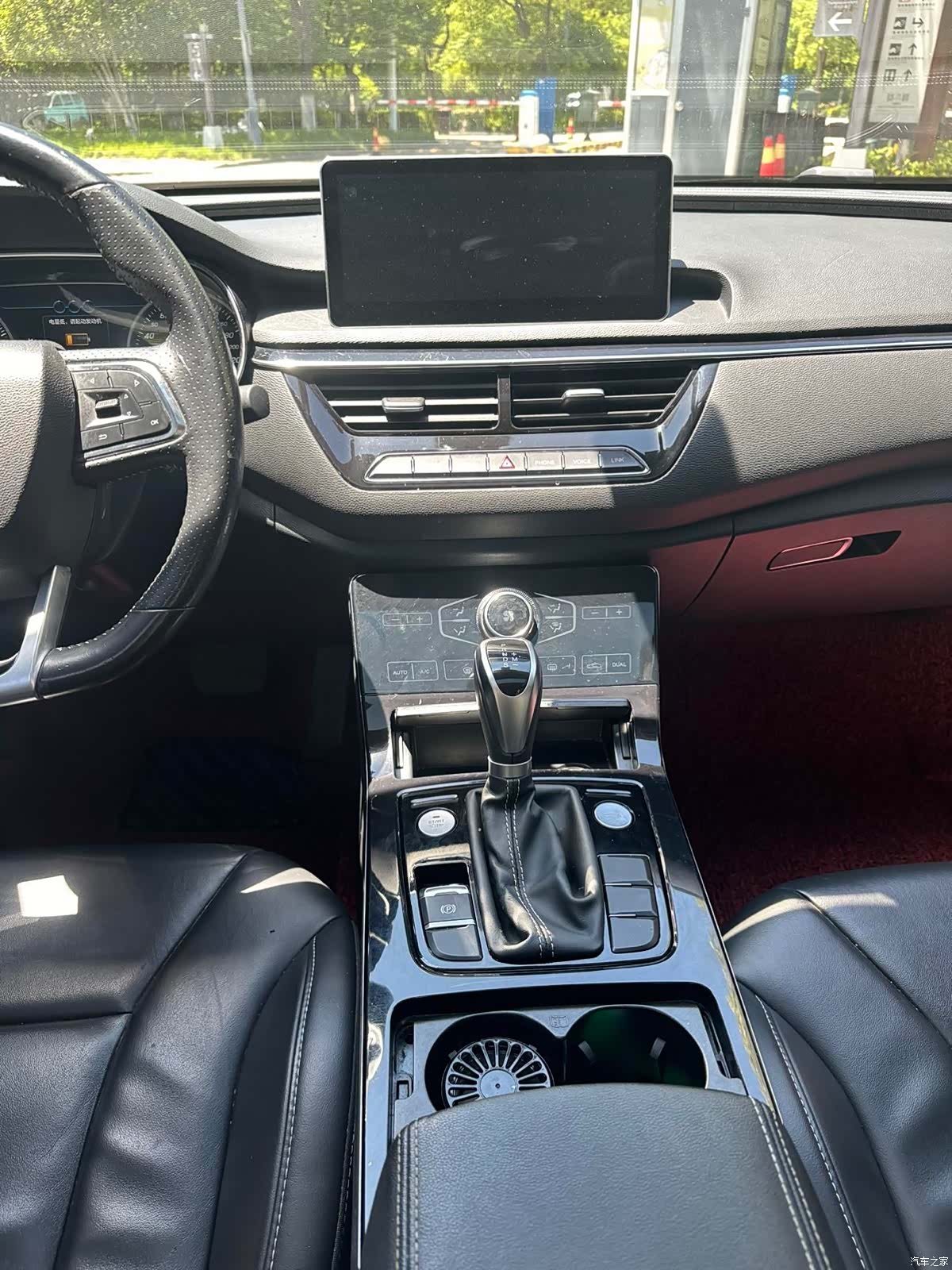 Hongqi H5, 2019 11