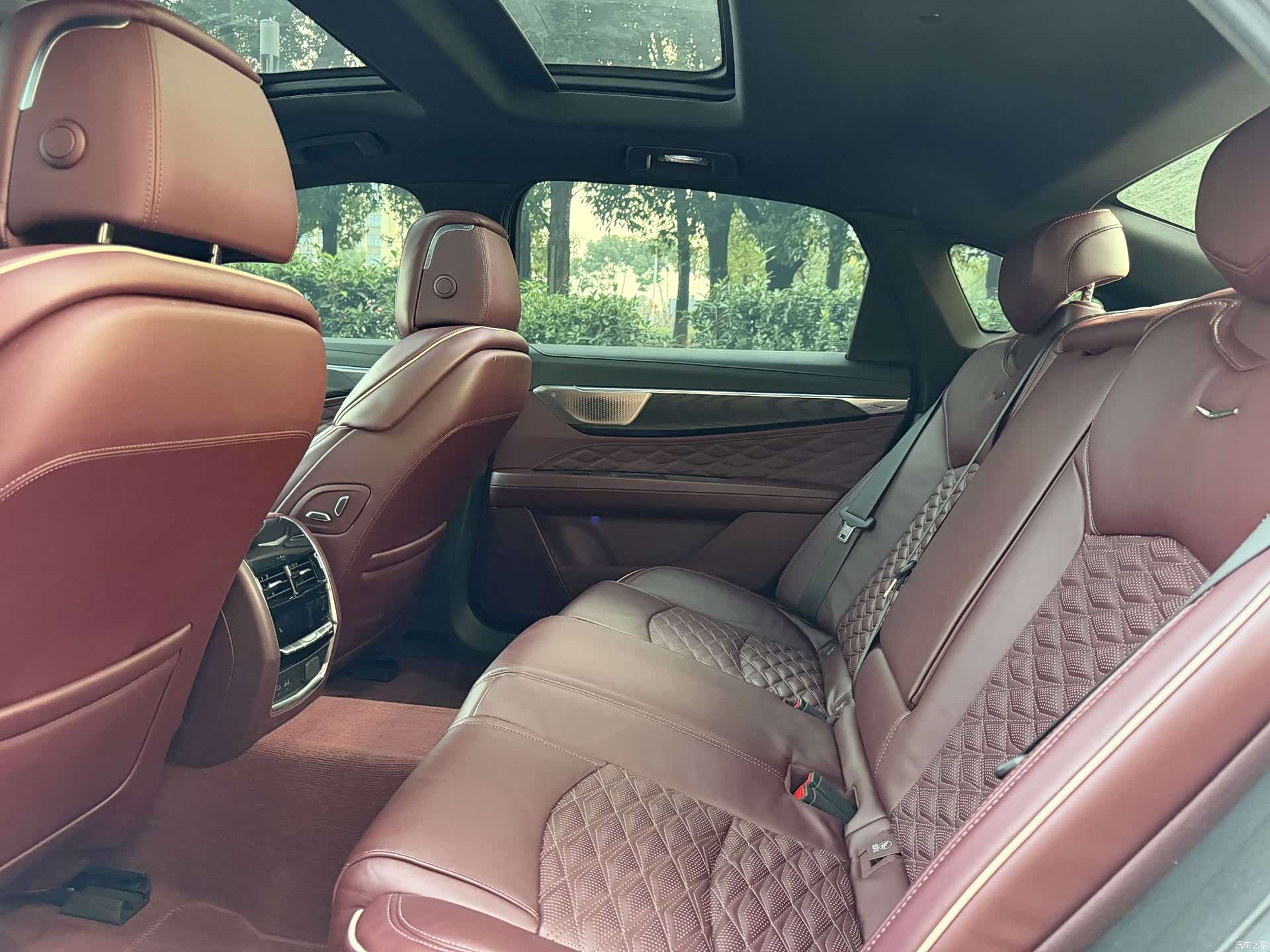 Cadillac CT6, 2024 6