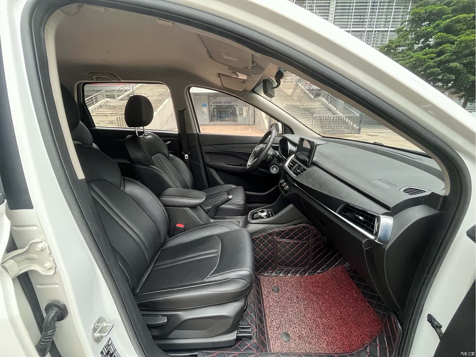 Wuling 360, 2018 13