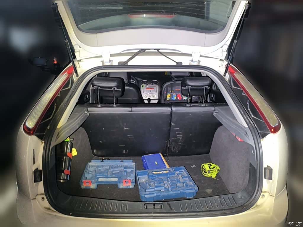 Ford Focus, 2015 10