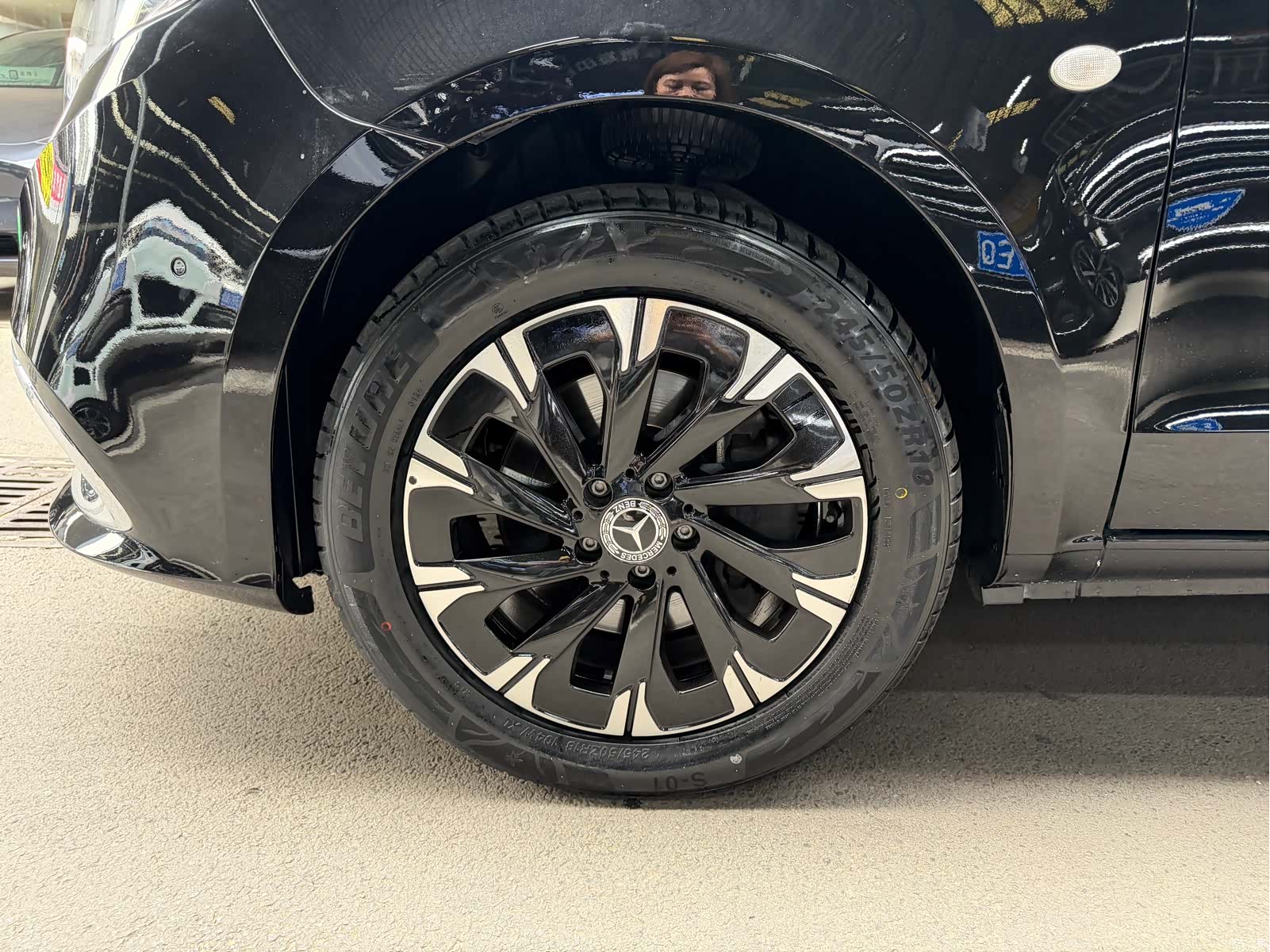 Mercedes-Benz 7, 2024 36