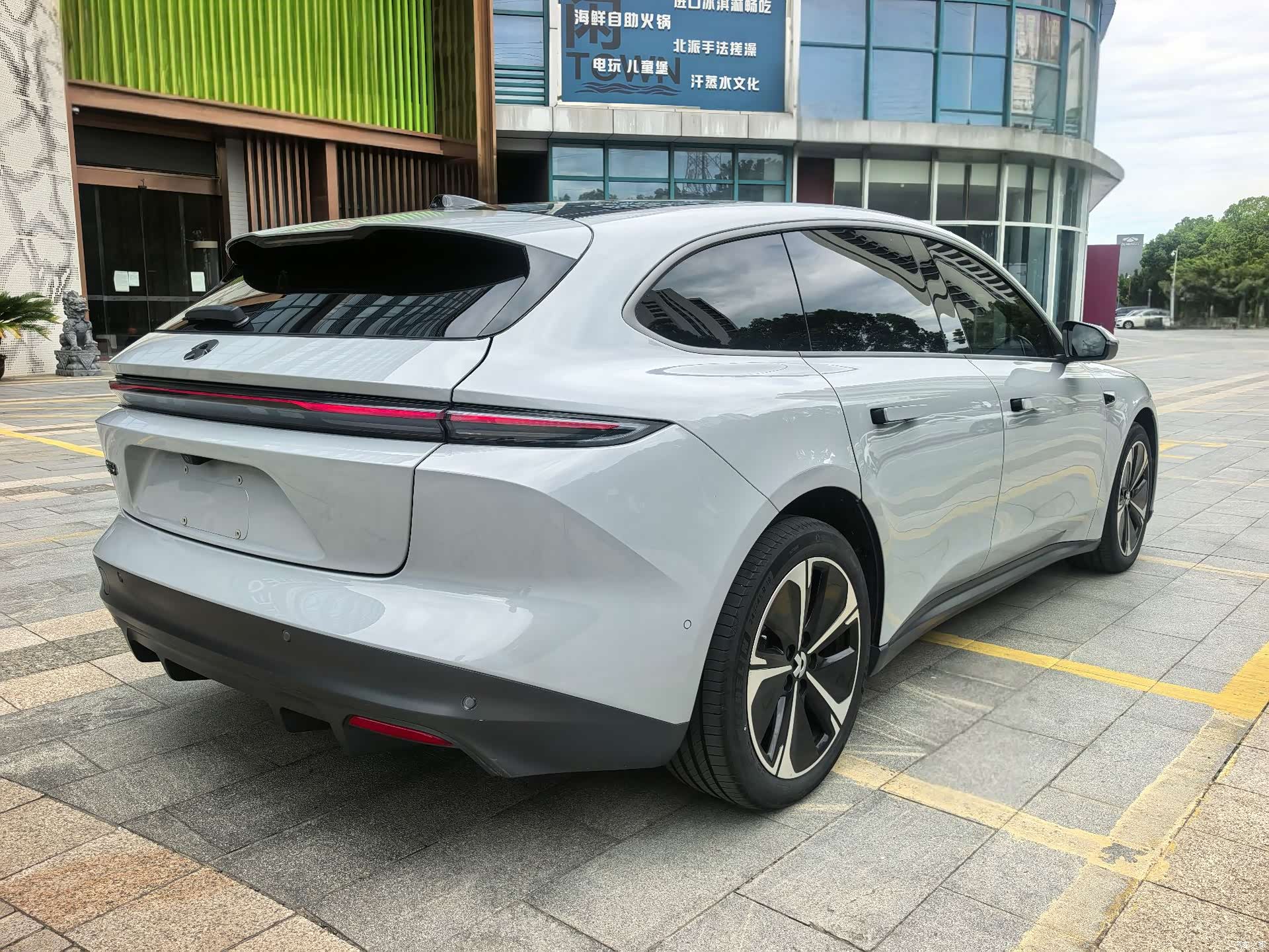NIO ET5, 2024 12