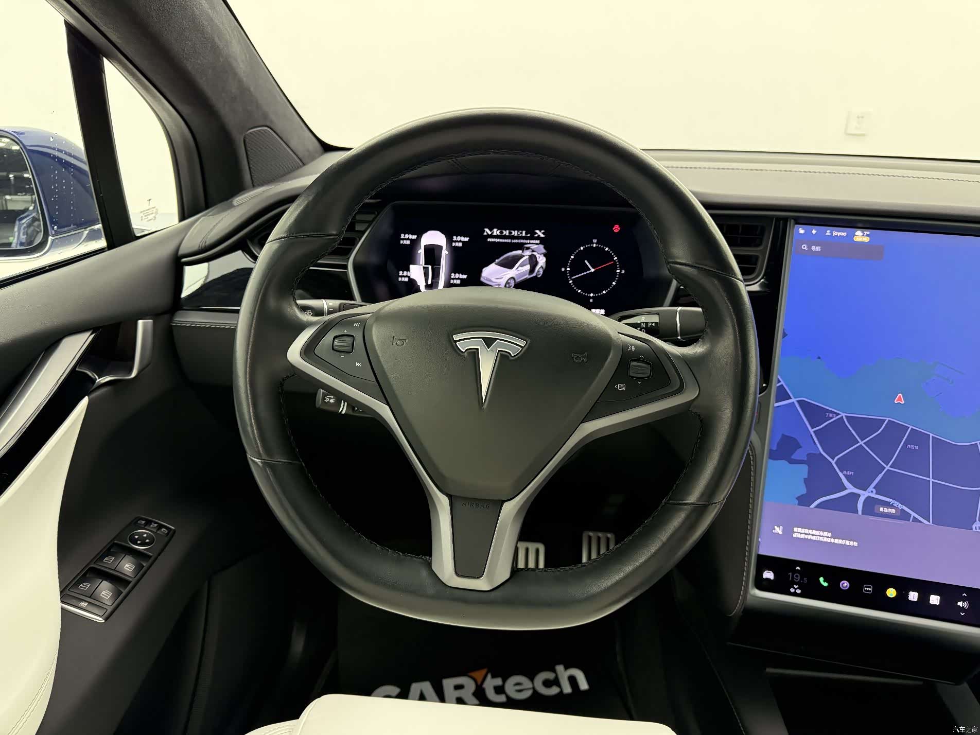 Tesla Model X, 2020 25