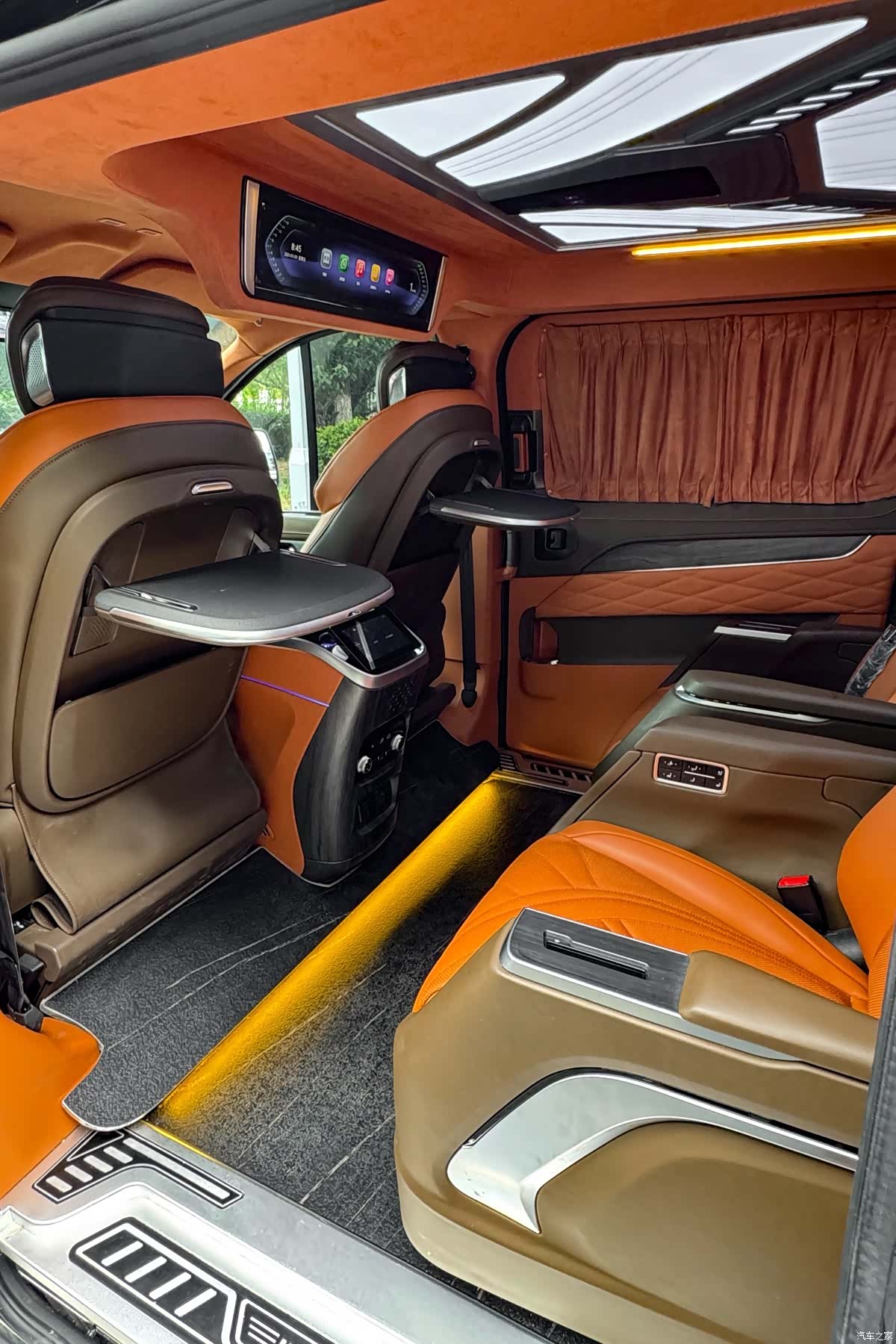 TuRuiOu Tourneo, 2025 10