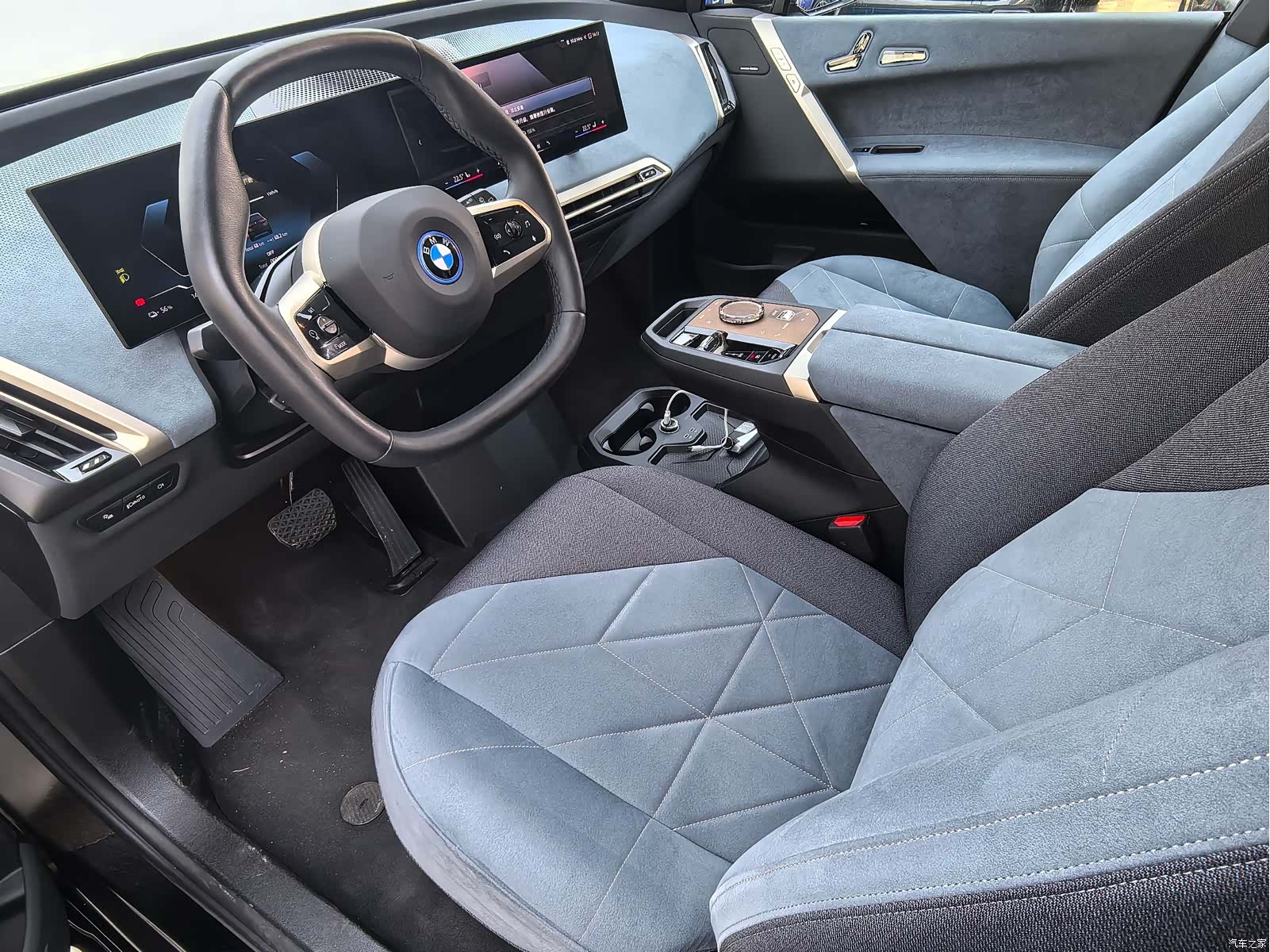 BMW iX, 2023 9