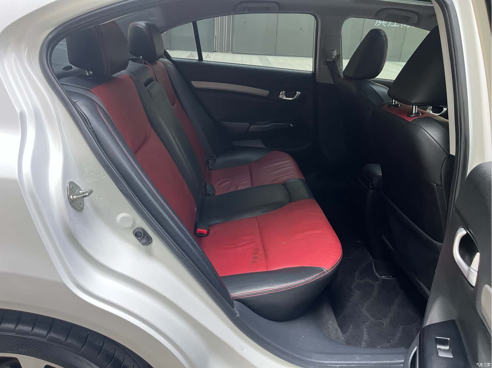Honda Civic, 2015 27