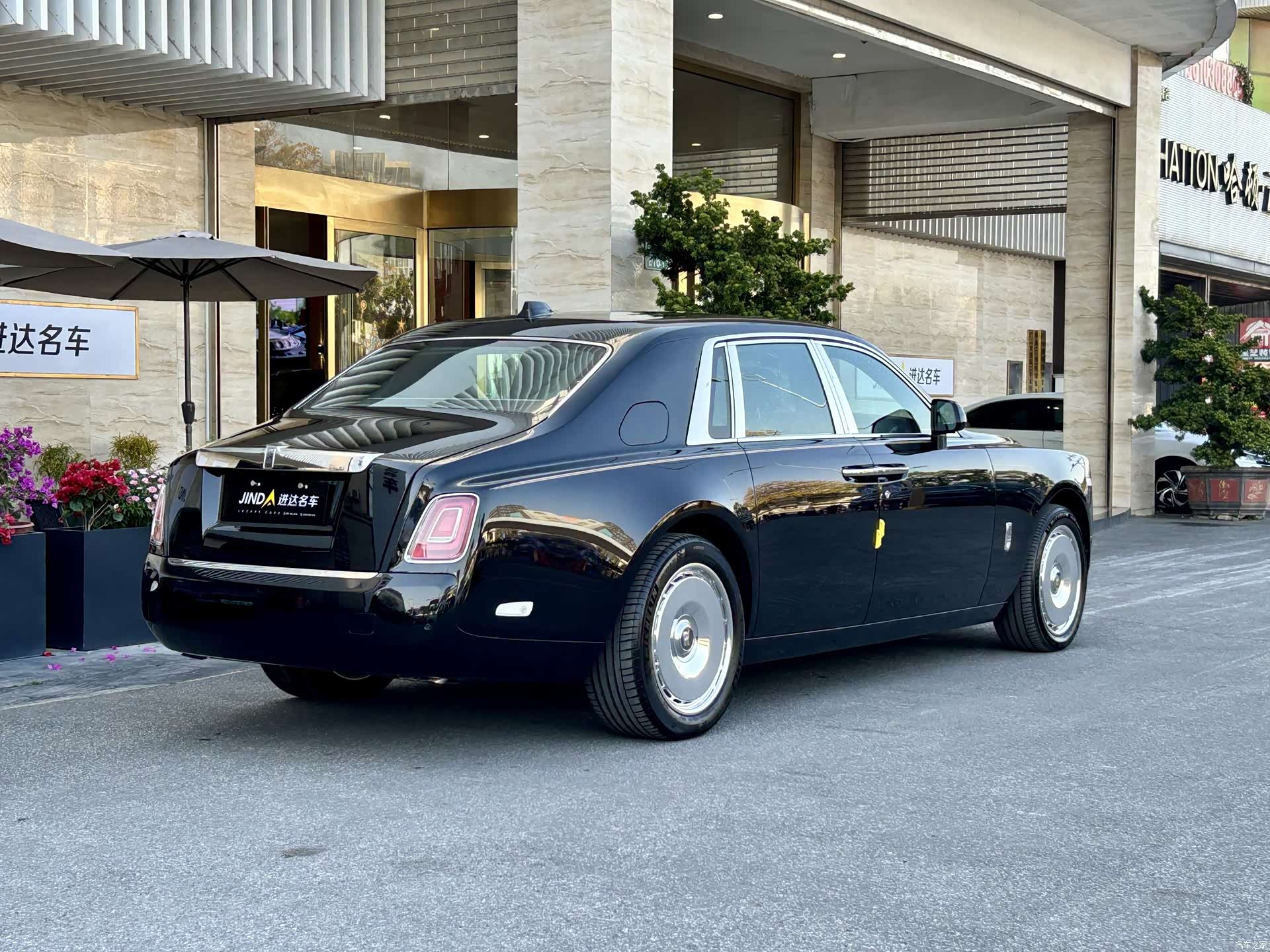 Rolls-Royce Phantom, 2019 3