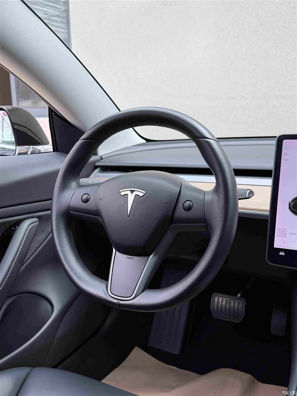 Tesla Model 3, 2019 все фото